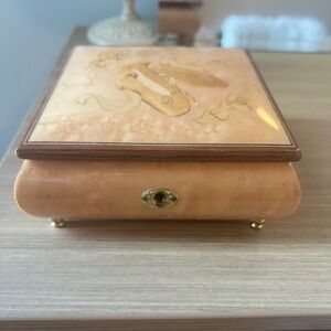 Italian wood inlaid music box